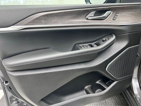 New 2026 Jeep Grand Cherokee Limited image 10