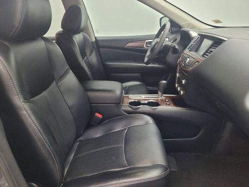 Used 2017 Nissan Pathfinder Platinum w/ Cargo Package image 21