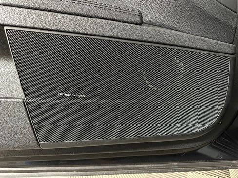 Used 2011 Mercedes-Benz S 550 4MATIC image 22