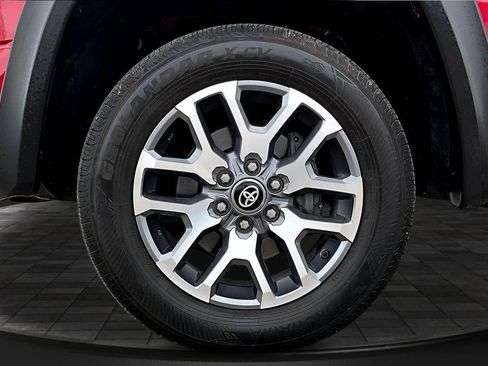Used 2024 Toyota Tundra Limited AWD/4WD image 35