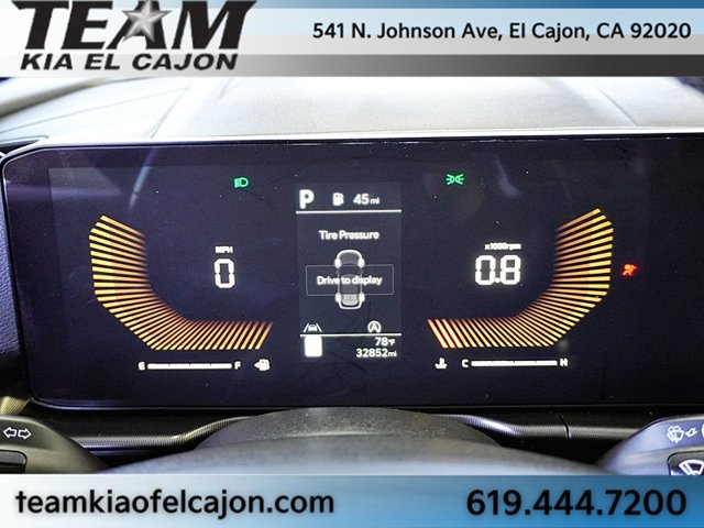 Certified 2026 Kia Sportage EX w/ EX Panorama Roof Package FWD image 39