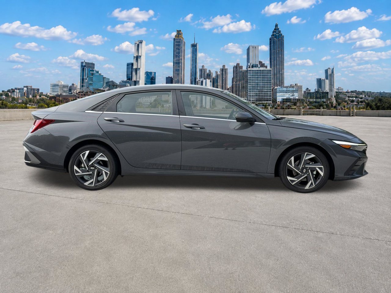 Used 2025 Hyundai Elantra Limited FWD image 27