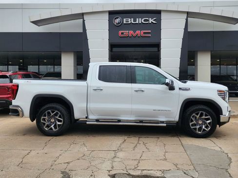 New 2026 GMC Sierra 1500 SLT w/ X31 Off-Road Package AWD/4WD image 3