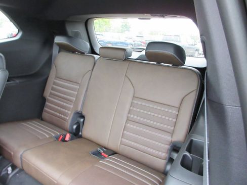 New 2027 GMC Acadia Denali Ultimate AWD/4WD image 11