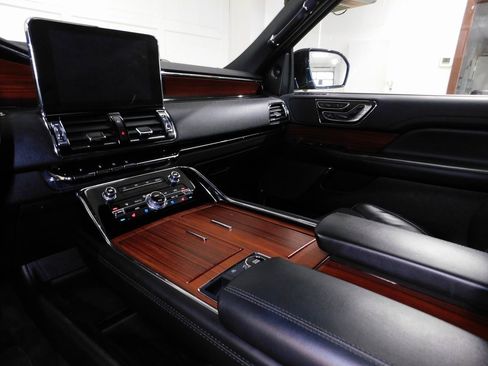 Used 2021 Lincoln Navigator L Reserve image 76