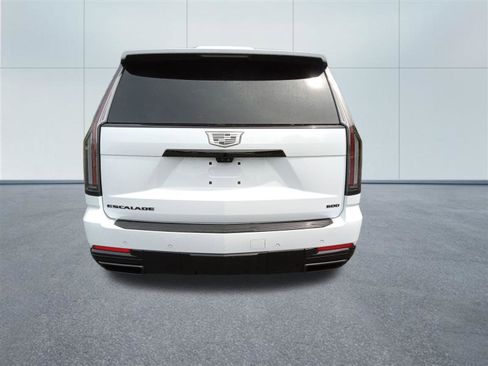 Used 2026 Cadillac Escalade Platinum Sport w/ LPO, ONYX Package AWD/4WD image 4
