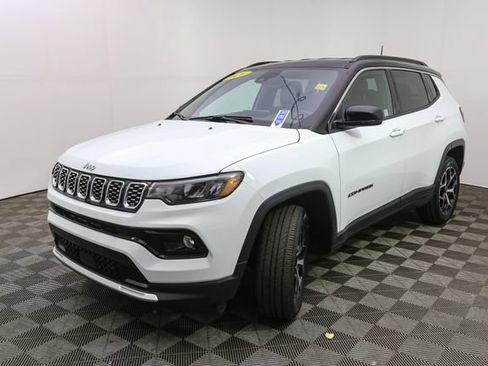 Used 2026 Jeep Compass Limited AWD/4WD image 4