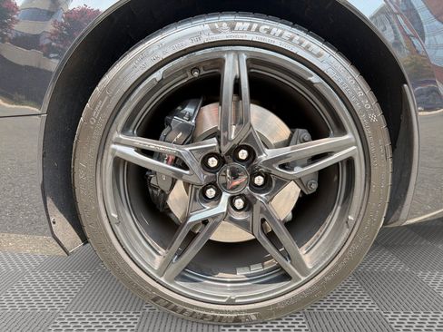 Used 2024 Chevrolet Corvette Stingray Preferred Cpe w/ Z51 Performance Package RWD image 29