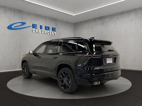 New 2026 Chevrolet Traverse RS w/ LPO, Floor Liner Package AWD/4WD image 6