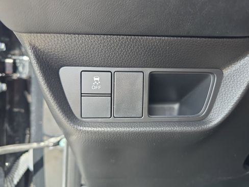 Certified 2025 Honda HR-V Sport image 21
