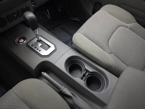 Used 2020 Nissan Frontier SV RWD image 22