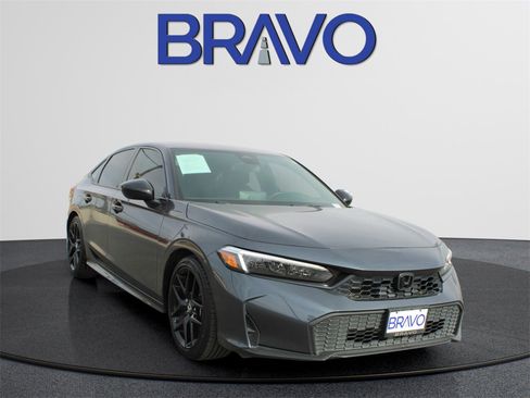 Used 2025 Honda Civic Sport image 3