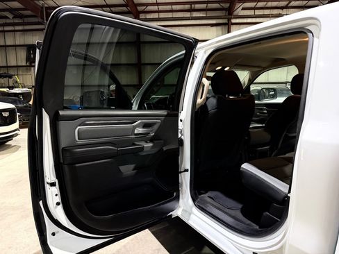 Used 2020 RAM 1500 Big Horn AWD/4WD image 16