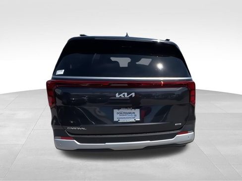 New 2026 Kia Carnival EX FWD image 7