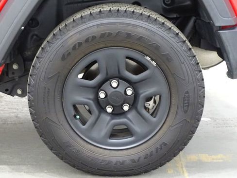 Used 2023 Jeep Wrangler Unlimited Sport AWD/4WD image 41