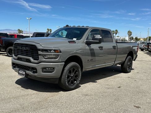 New 2026 RAM 2500 Big Horn AWD/4WD image 2