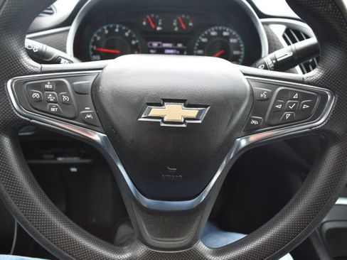 Used 2023 Chevrolet Malibu LT image 18