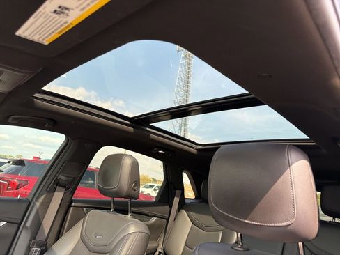 Used 2020 Cadillac XT5 Premium Luxury image 18