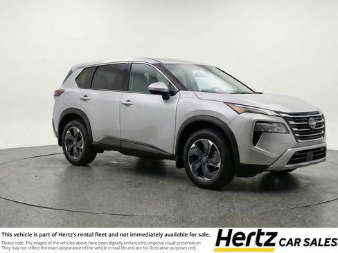 Used 2025 Nissan Rogue SV image 1