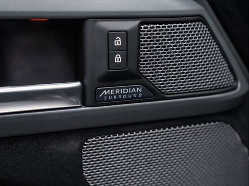 Used 2020 Land Rover Defender 110 X AWD/4WD image 29