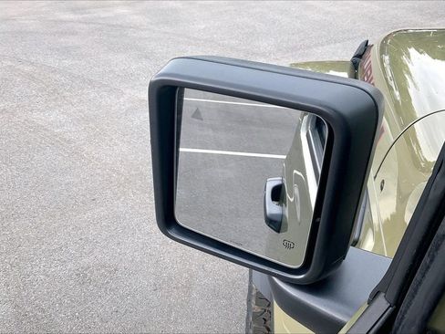New 2026 Jeep Wrangler Unlimited Rubicon AWD/4WD image 24