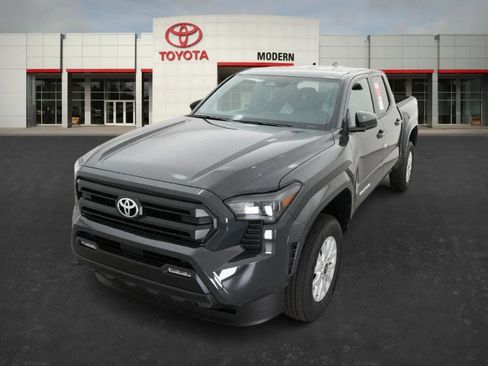 New 2025 Toyota Tacoma SR5 image 5