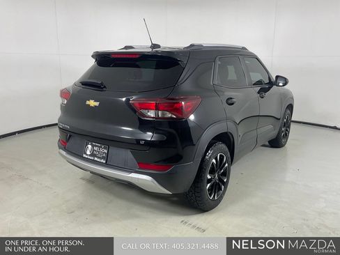 Used 2021 Chevrolet TrailBlazer LT AWD/4WD image 6