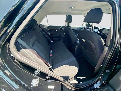 New 2026 Hyundai Venue SEL FWD image 19