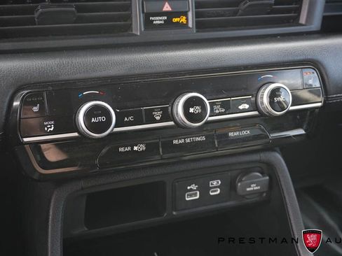 Used 2024 Honda Pilot Touring image 35