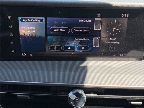 Used 2025 Nissan Murano SV FWD image 14