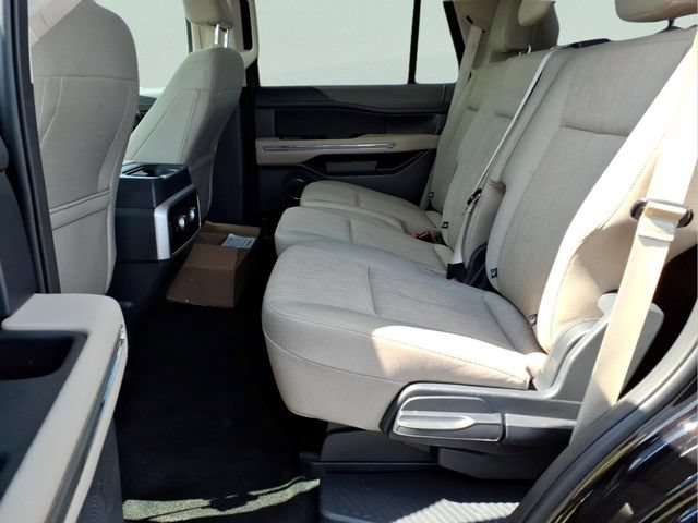 Used 2024 Ford Expedition XLT AWD/4WD image 18