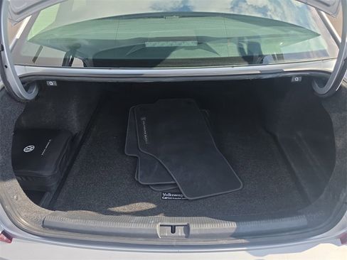 Used 2019 Volkswagen Passat 2.0T Wolfsburg w/ Wheels & Sunroof Package image 8