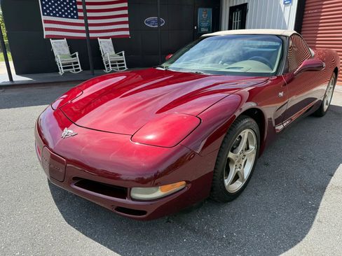 Used 2003 Chevrolet Corvette Convertible w/ Preferred Equipment Group1 image 9