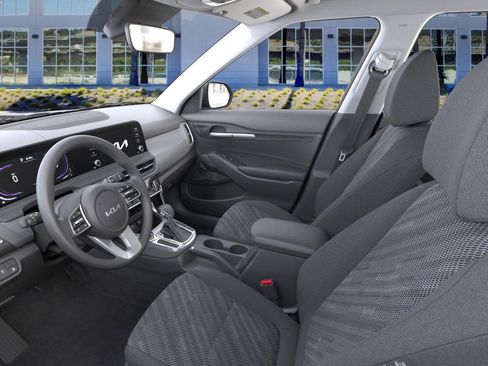 New 2026 Kia Seltos LX image 17