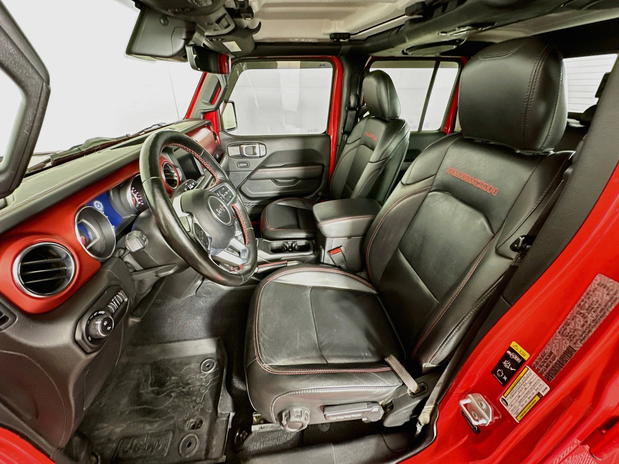 Used 2021 Jeep Gladiator Rubicon AWD/4WD image 13