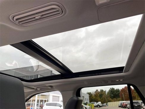 Used 2025 Ford Expedition Max Platinum w/ Driver's Package image 15