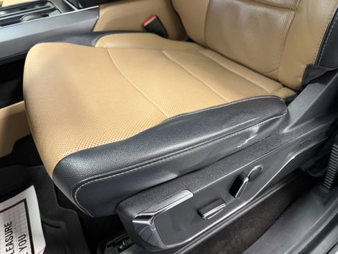 Used 2021 Ford F150 Lariat image 24