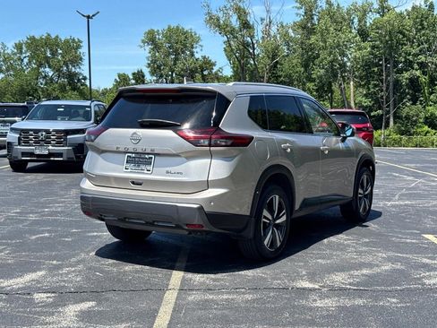Used 2024 Nissan Rogue SL w/ SL Premium Package AWD/4WD image 4