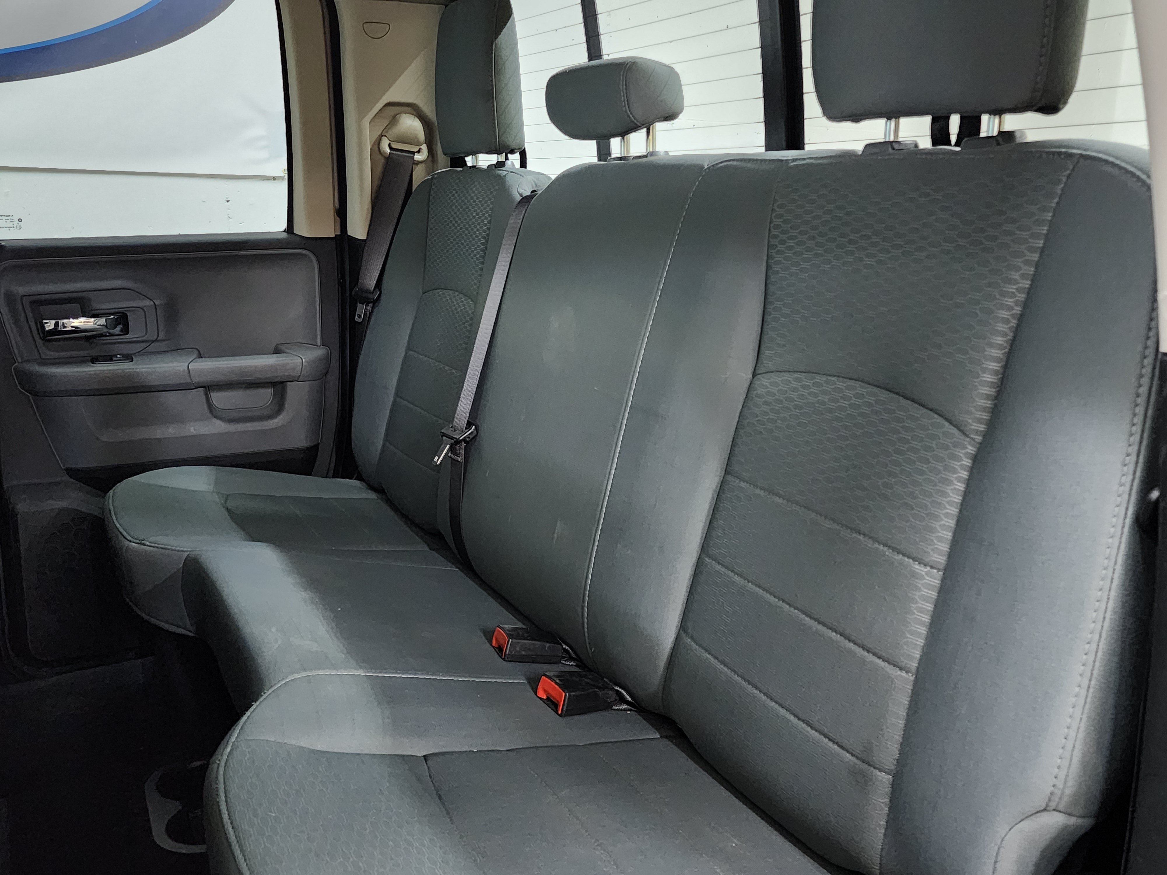 Used 2019 RAM 1500 Classic SLT AWD/4WD image 18