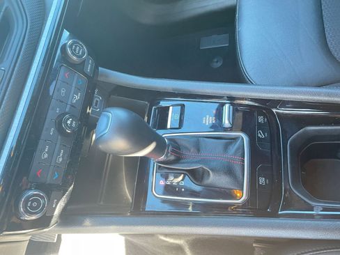 Used 2025 Jeep Compass Trailhawk image 41