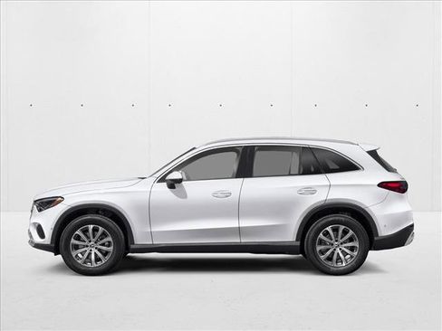 New 2026 Mercedes-Benz GLC 300 image 3