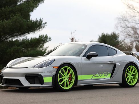 Used 2021 Porsche 718 Cayman GT4 w/ Light Design Package image 9