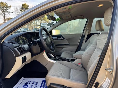 Used 2015 Honda Accord LX image 14