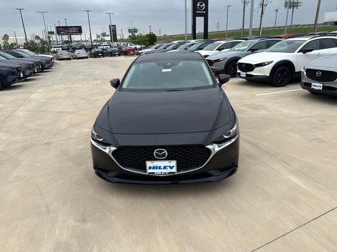 Used 2021 MAZDA MAZDA3 s FWD image 2