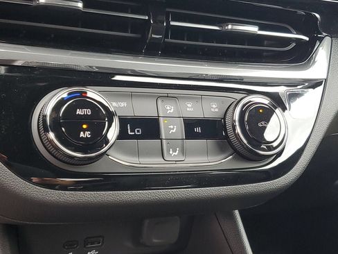 New 2026 Buick Envista Sport Touring w/ Advanced Safety Package FWD image 22
