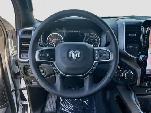 Used 2025 RAM 1500 Big Horn AWD/4WD image 11