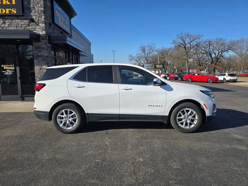 Used 2022 Chevrolet Equinox LT image 8