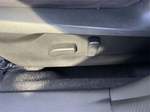 Used 2021 Subaru Crosstrek 2.0i Premium w/ Moonroof Package image 12