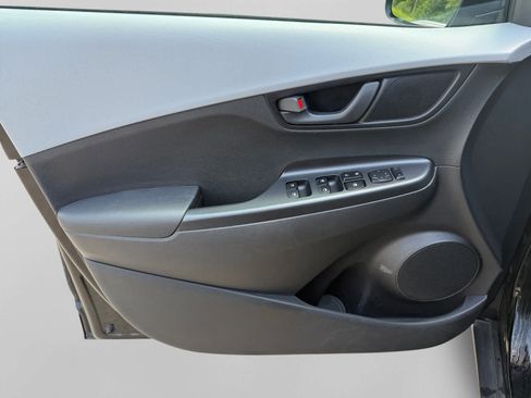 Used 2018 Hyundai Kona SE FWD image 10