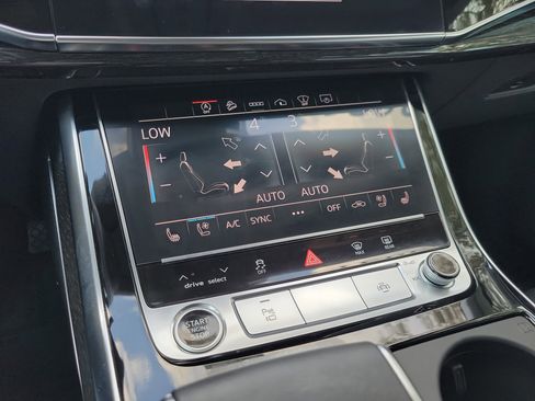 Certified 2021 Audi Q8 Prestige image 29